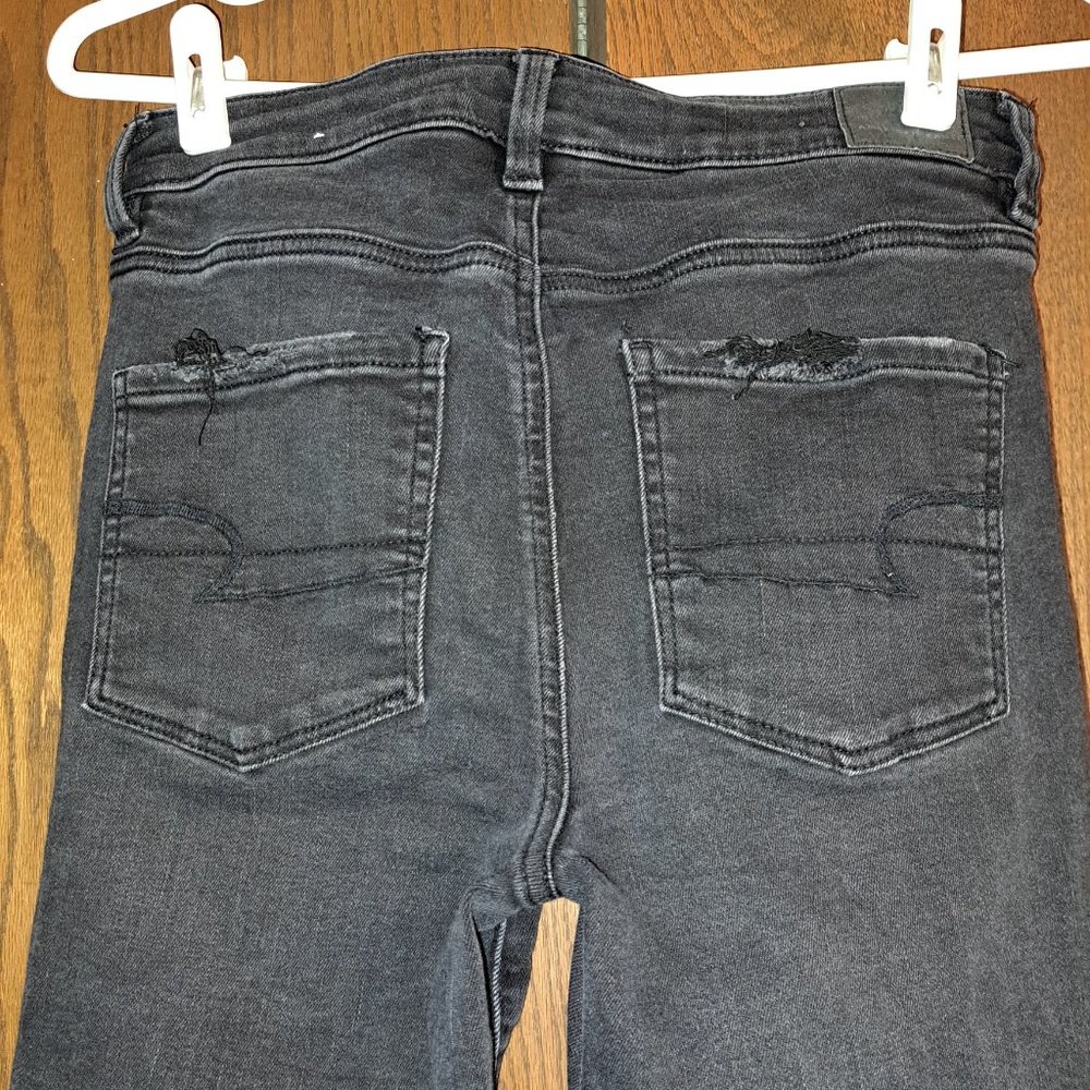 American Eagle Distressed High Rise Jegging Crop Jeans Sz 6 Next Level Stretch - Picture 4 of 9